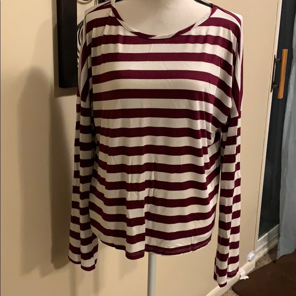 AMELIA JAMES Bell sleeve top